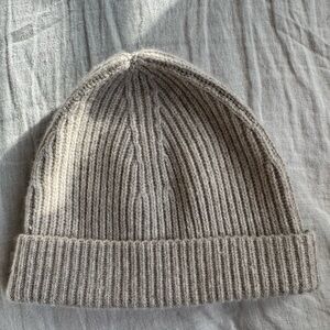 Everlane Cashmere Blend Knit Hat in Cream